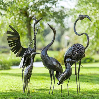 Adopteer zelf een Afrikaanse vogel van metaal, een uniek tuinbeeld